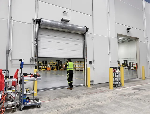 Commercial Garage Door Repair in Willowick
